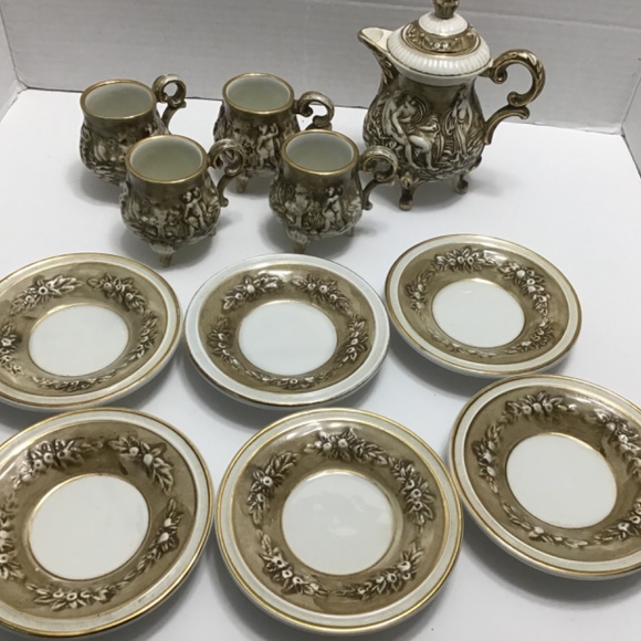 R. Capodimonte M.A.S. Small teapot with 4 footed cups and 6 plates - Picture 3 of 16